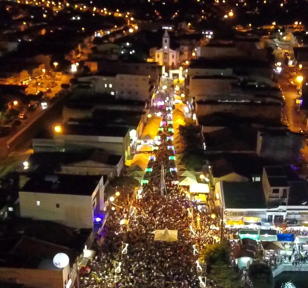 Prefeitura de Itiúba Regulamenta Credenciamento para Ambulantes e Paredões no Carnaval 2025